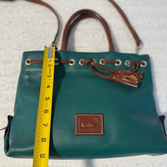 Dooney & Bourke Vintage Pebble Grain Leather Tassel Tote Crossbody or Tote - Picture 8 of 11